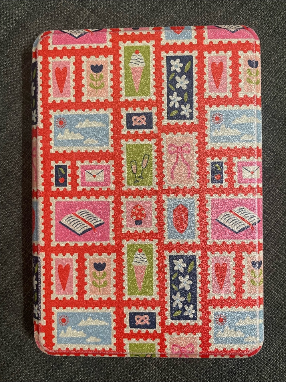 Page the Shop Kindle Case You’ve Got Mail EUC